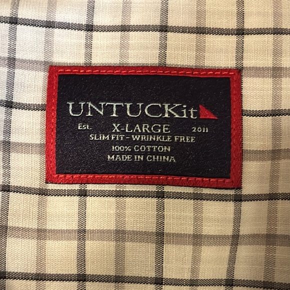 UNTUCKIT Button Down Shirt. Size XL - Picture 2 of 9